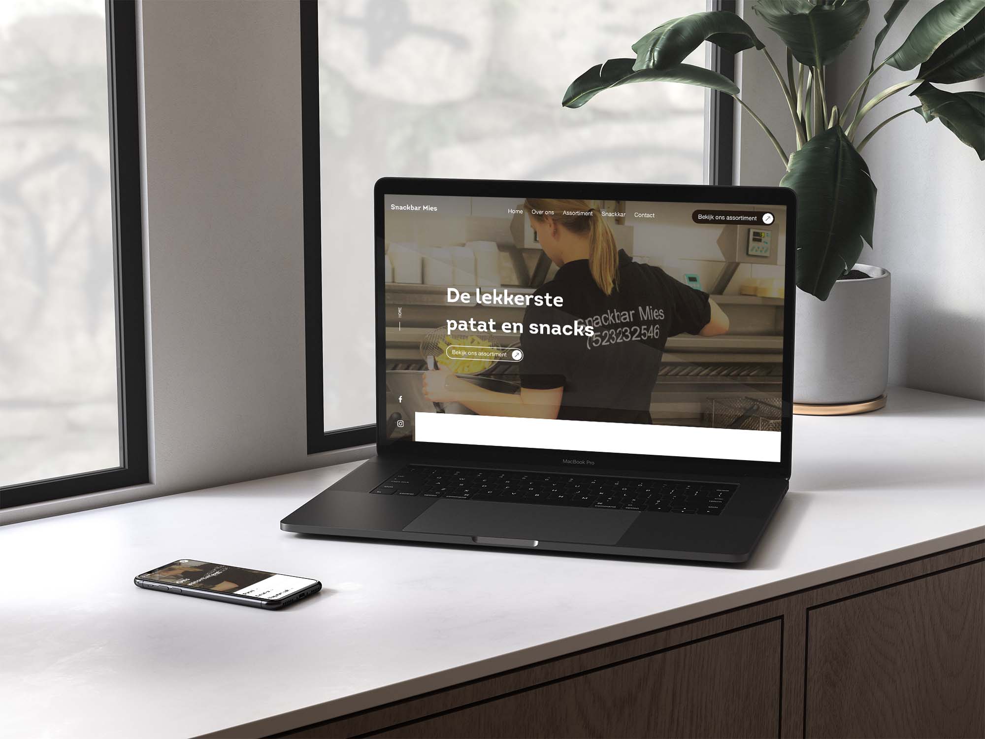Website van Snackbar Mies op een laptop